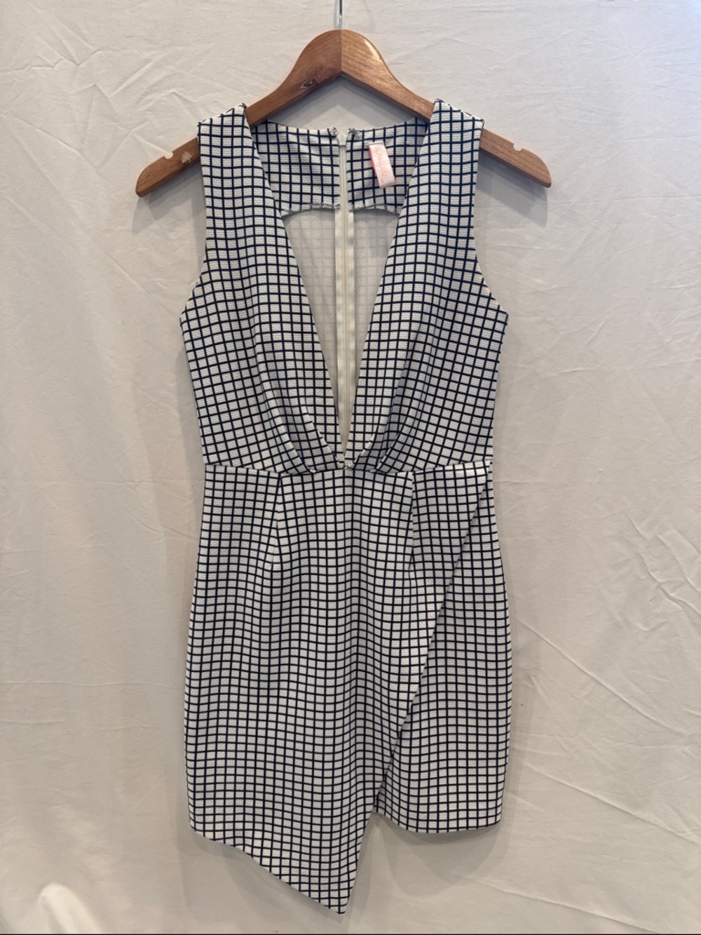 Isla & Lulu Sleeveless Navy Blue and White Check Plunge Dress, Size XS